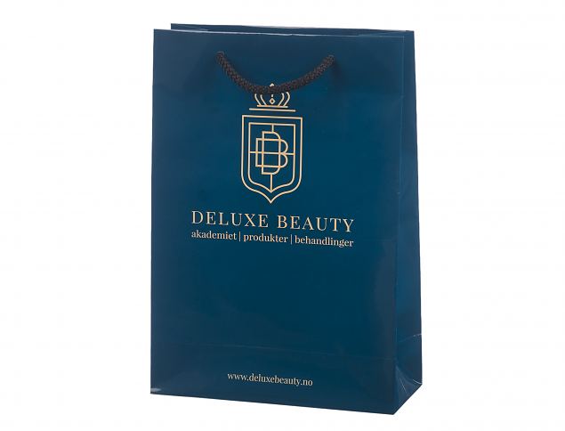 Vahva, ensiluokkainen luksuskassi. Sis�lt�� ilmaisen kuljetuksen Suomeen. Saatavana yksil�llisell�