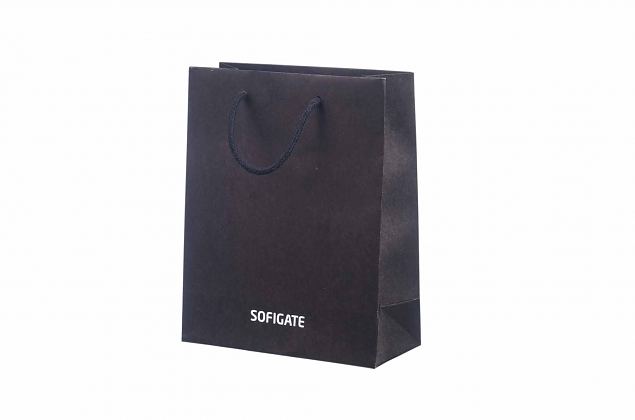 Tyylik�s luksuskassi vahvalla laadulla. Voidaan r��t�l�id� omalla logolla. 