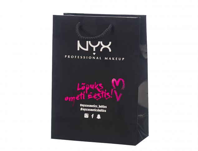 Slitesterk og lekker h�ndlaget papirpose. Frakt til Norge er inkludert i prisen. 